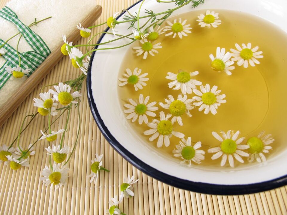Chamomile baths for the prevention of foot fungus